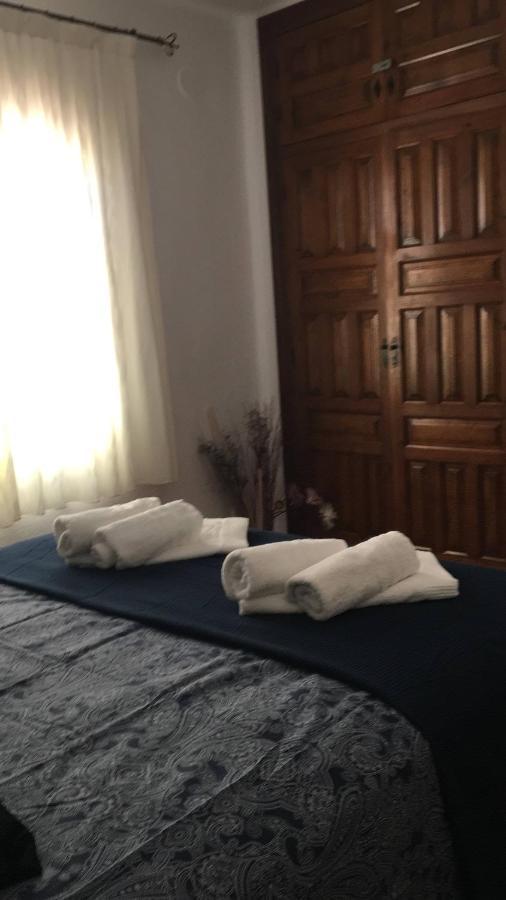 4 Persoons Bungalow Met Gemeenschappelijk Zwembad Teulada Exteriör bild