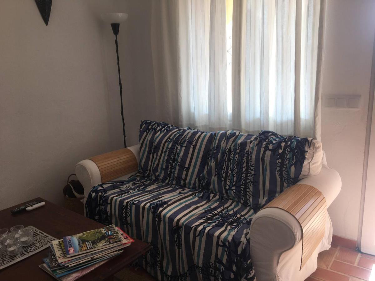 4 Persoons Bungalow Met Gemeenschappelijk Zwembad Teulada Exteriör bild